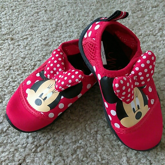 Disneyland Other - MINNIE MOUSE BABY GIRL SHOES.
